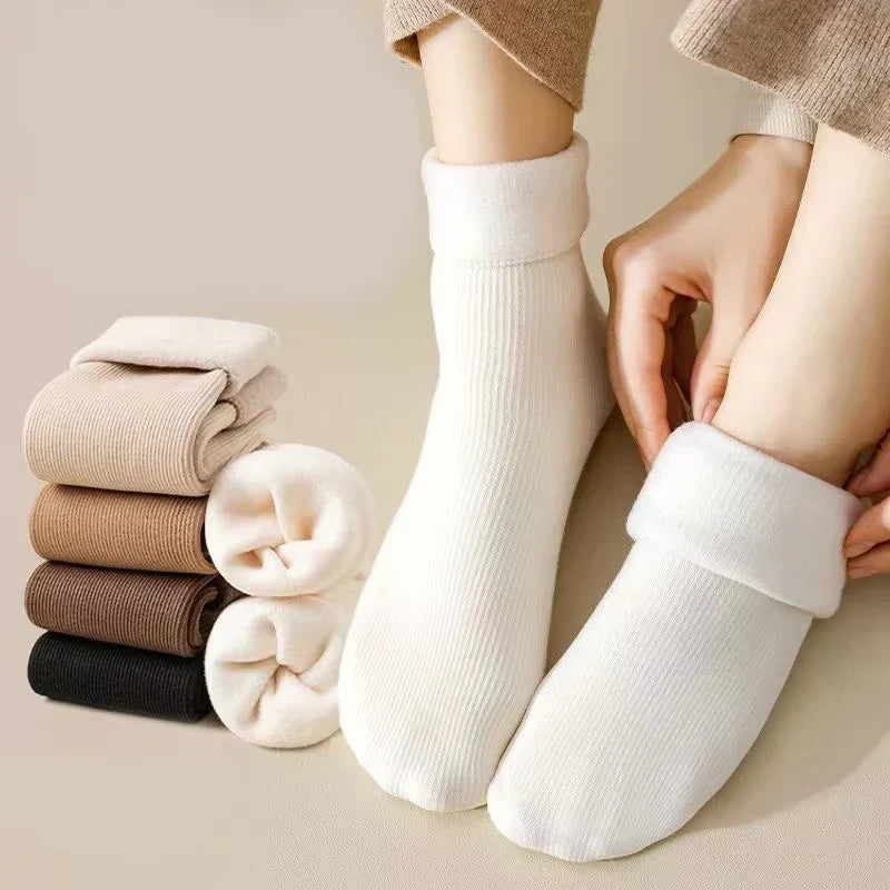 ❄️ Rutschfeste warme Winter-Sneaker zum Hineinschlüpfen | Kein kalter Fuß, kein Ausrutschen – Bequemer Halt für Schnee & Alltag ✨