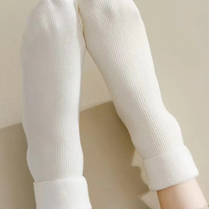 ❄️ Rutschfeste warme Winter-Sneaker zum Hineinschlüpfen | Kein kalter Fuß, kein Ausrutschen – Bequemer Halt für Schnee & Alltag ✨